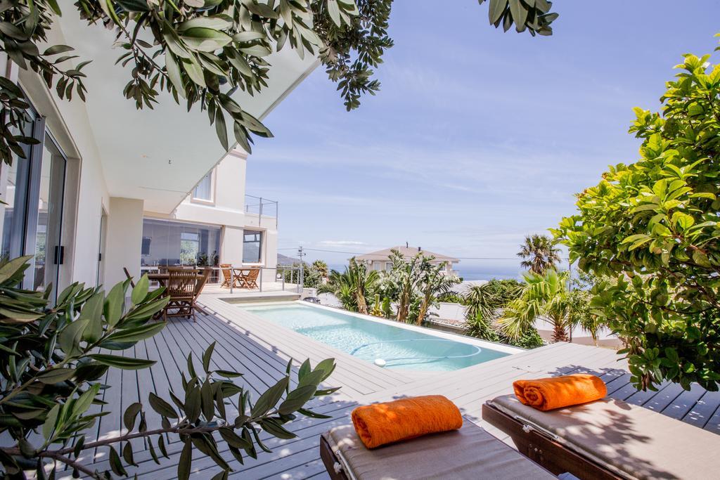 Finchley Guesthouse In Camps Bay Cape Town Bagian luar foto