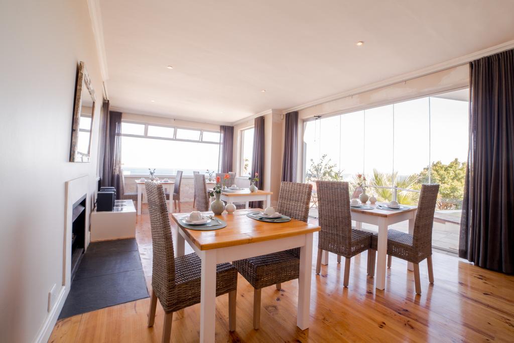 Finchley Guesthouse In Camps Bay Cape Town Bagian luar foto