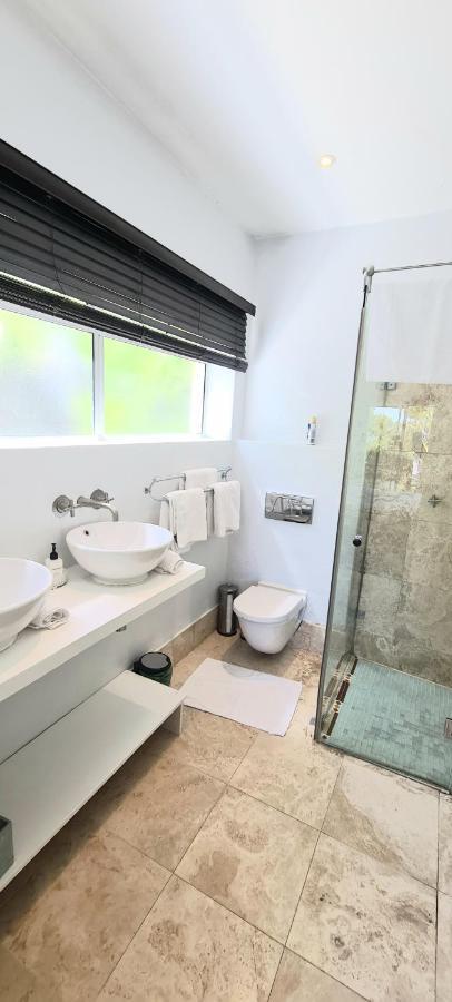 Finchley Guesthouse In Camps Bay Cape Town Ruang foto