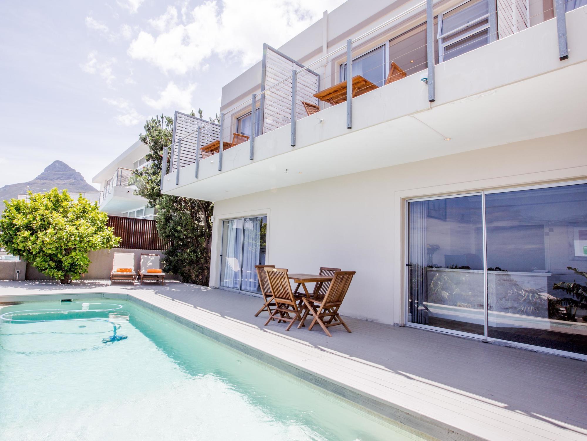 Finchley Guesthouse In Camps Bay Cape Town Bagian luar foto