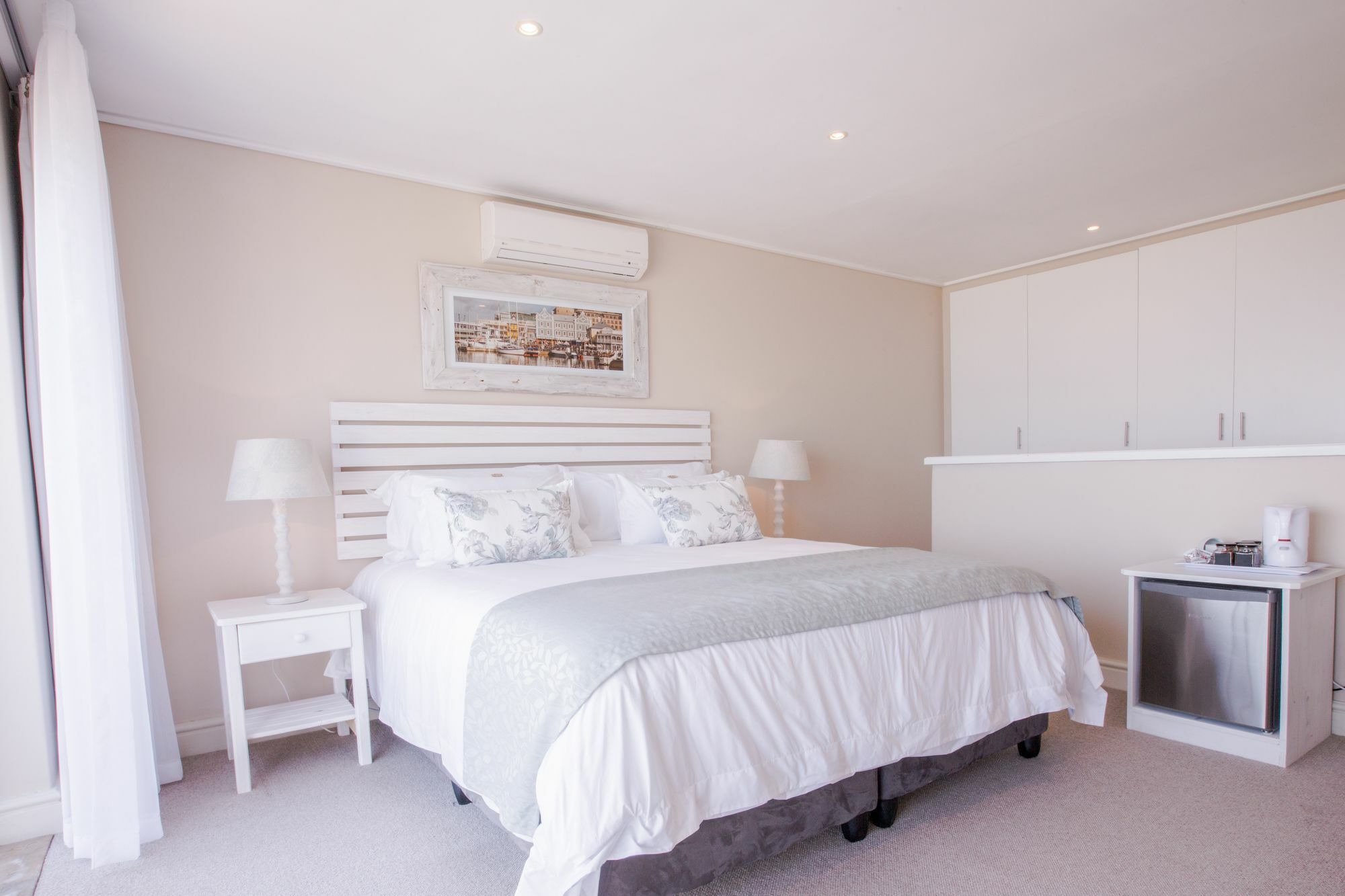 Finchley Guesthouse In Camps Bay Cape Town Bagian luar foto